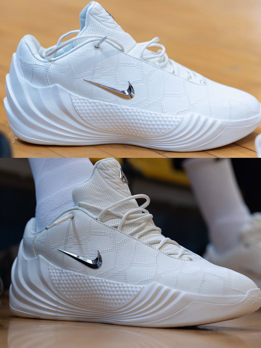 utdMaggie's tweet photo. Nikes releases christian ✝️ Nikes Giannis Freak 8 ' white' https://t.co/1VCCxsfDC8