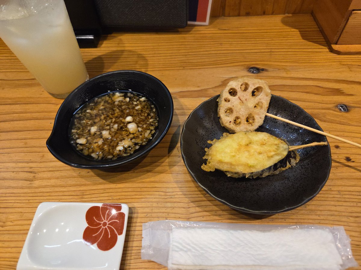 robitan666's tweet photo. 念願の米粉天ぷら食べてきました☺
どれも本当に美味しかった！
夢中に食べちゃって写真すっかり撮り忘れた☺最初の天ぷらと〆の米粉うどんだけ(笑) https://t.co/MU62yh7MEz