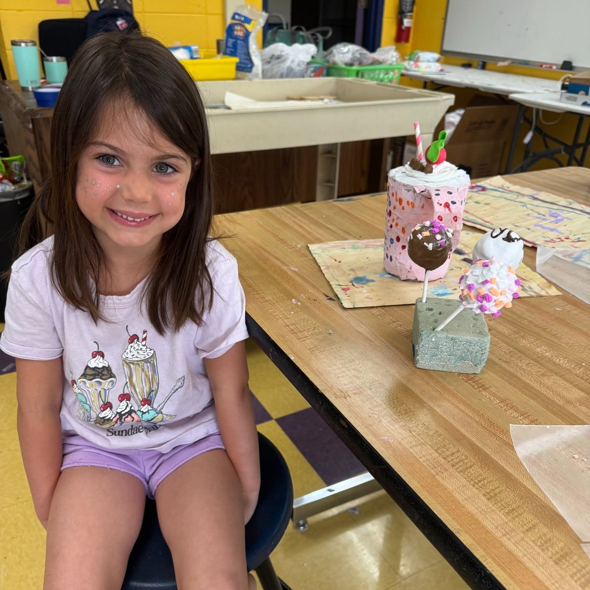 DOJCathSchools's tweet photo. Yes, they absolutely do! All Saints Catholic Academy:
What a great day to start with a sweet treat. This is what our All Saints students created at a recent Art Camp. Don't those cake pops and lattes look good enough to eat and drink? Summer fun with friends at All Saints! https://t.co/2nBDcmhFNo