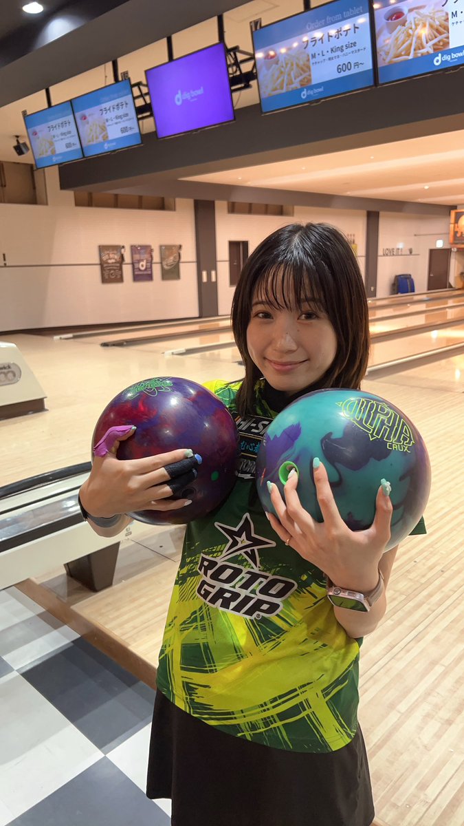 mik63848763's tweet photo. 新しいボール🎳わくわく😸
⚡️PHYSIX™ GENESIS
⚡️ALPHA CRUX™
@hi_sp_Bowling https://t.co/pIdDiEN2og