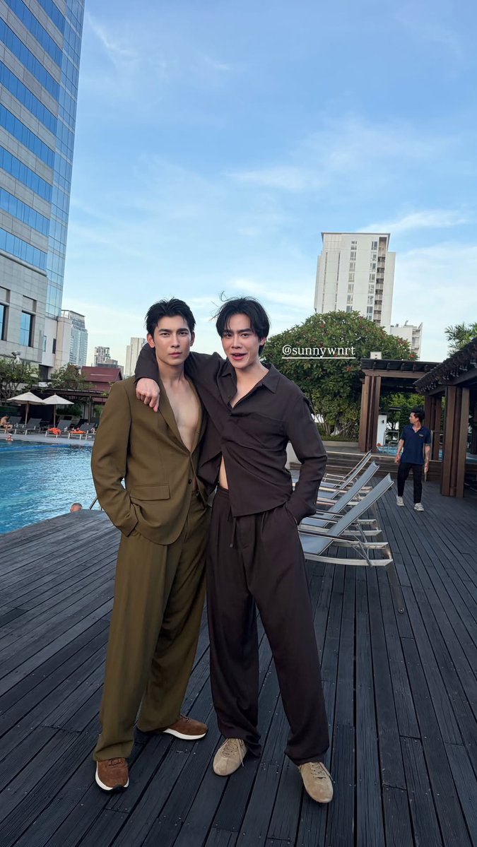 MSWCMSS's tweet photo. หล่อทั้งคู่เลยนิหน่าาา😎

#MewSuppasit
@MSuppasit 
#มิวศุภศิษฏ์ https://t.co/FdkfaJKfD2