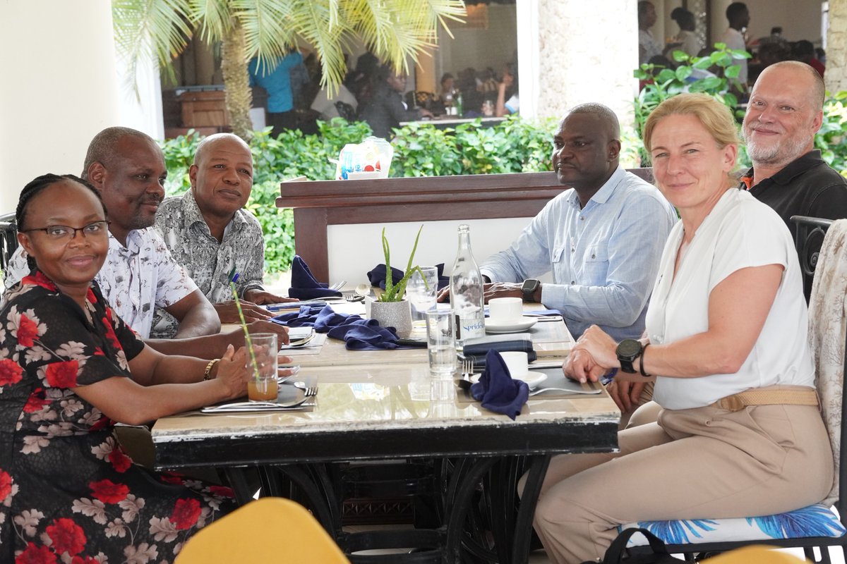 DgKeFS's tweet photo. Today, I held a highly constructive meeting with officials from the European Fisheries Control Agency (EFCA) to discuss a new strategic collaboration.
​This partnership marks a significant milestone for the Kenya Fisheries Service (KeFS) as we move toward a more integrated approach to maritime Monitoring, Control and Surveillance (MCS). Our cooperation will focus on the mutual sharing of equipment, technical expertise, and critical information. By pooling our resources and manpower, we are significantly strengthening our capacity to monitor, control, and protect our waters.
​This is exactly the right step forward as we continue to advance our commitment to delivering the highest quality of service and ensuring the long-term health of Kenya’s blue economy. Together with our international partners, we are building a more transparent and sustainable future for our fisheries.
@EFCA_EU