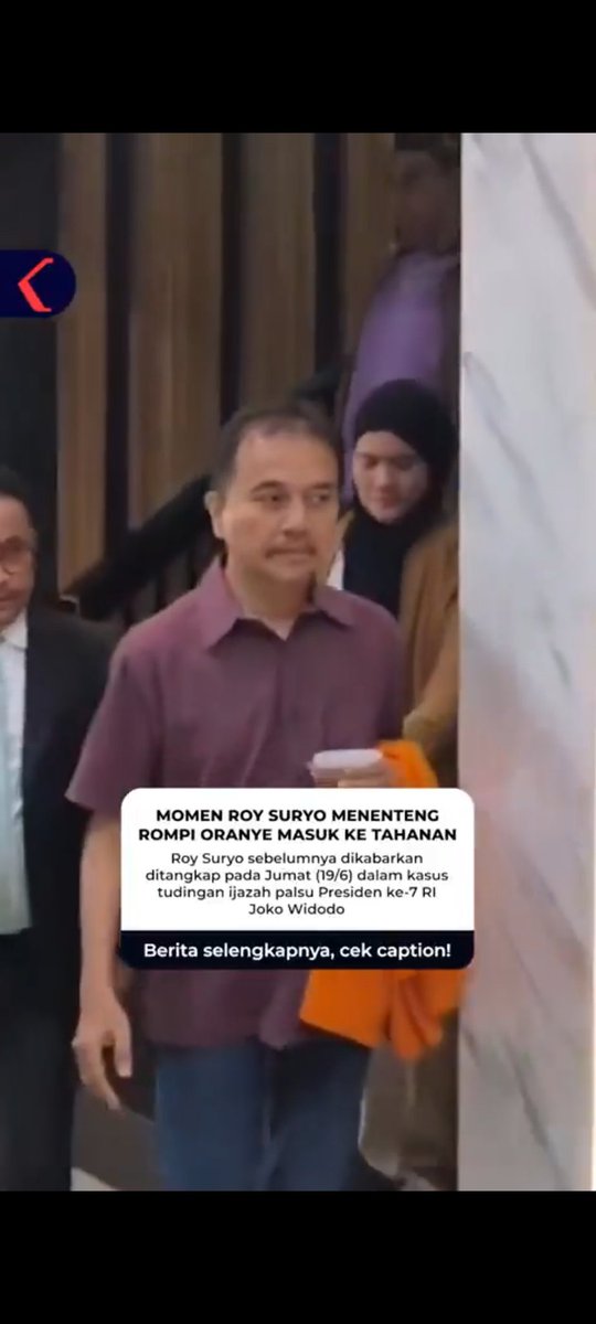 KANIGORO_HeLL's tweet photo. Ga ada seringai, badan kurus jalan kek orang jompo muka pucat pasi.
Menuduh plus caci maki dan hinaan barang palsu tp ga pernah megang, hny kira2. Cacat formal di keputusan PN solo.
Bohirny nyaman sruput kopi di rumah sambil senyam senyum. "Muka tifa ga muncul?!"
😜😜 https://t.co/lM5HijB6oz