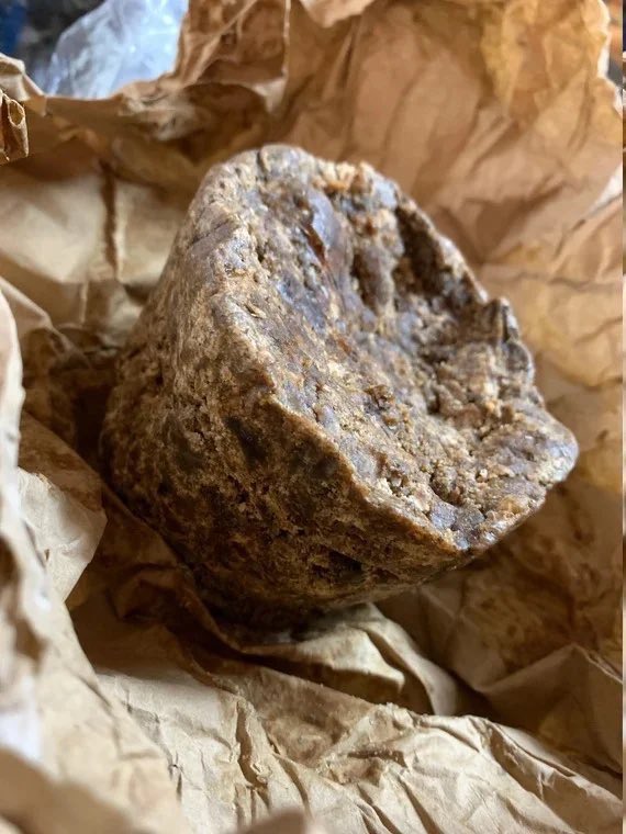 NY_amankwaa's tweet photo. One underrated soap that is incomparable. It has stronger Antimicrobial and lathering ability than your fav. How did Africans neglect our best products for foreign goods? https://t.co/P9KsCNA1e5