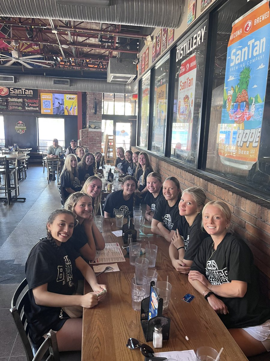 BravesGBB's tweet photo. Time to switch gears! We had a great practice yesterday and now take on the 2X defending “Open” State Champions and #1 team in all of AZ, Millennium High School at the @Section7Az tournament. Excited to see our girls compete against some of the very best in the nation! https://t.co/S1NzL8b5cB
