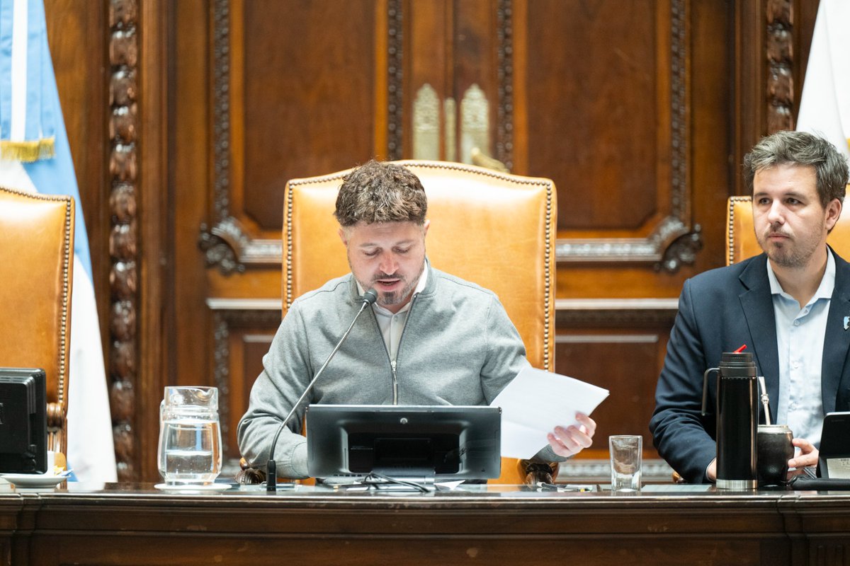 martintcesar's tweet photo. Gracias a los Diputados @FranLoupias @rochifigueroa @AldanaCrucitta @sergesiciliano por haber participado y acompañado a los jóvenes en esta experiencia! ⚡️ https://t.co/nFyDBSEAjS