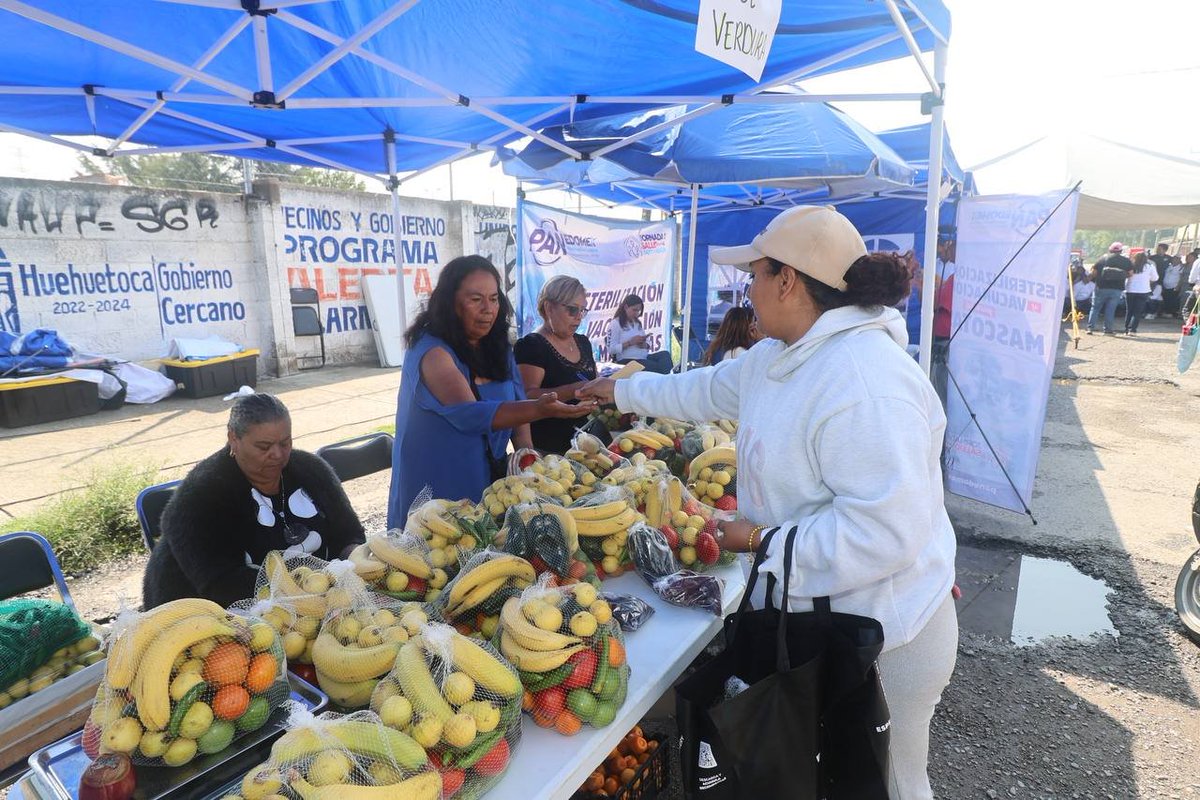 pan_edomex's tweet photo. ¡Seguimos en territorio! Llegamos a #Huehuetoca con una nueva Jornada de Salud y Apoyo al Gasto Familiar, porque en el #PANEdomex trabajamos cerca de la gente, impulsando la calidad de vida y la economía de las familias mexiquenses. https://t.co/gPhIbP2agu
