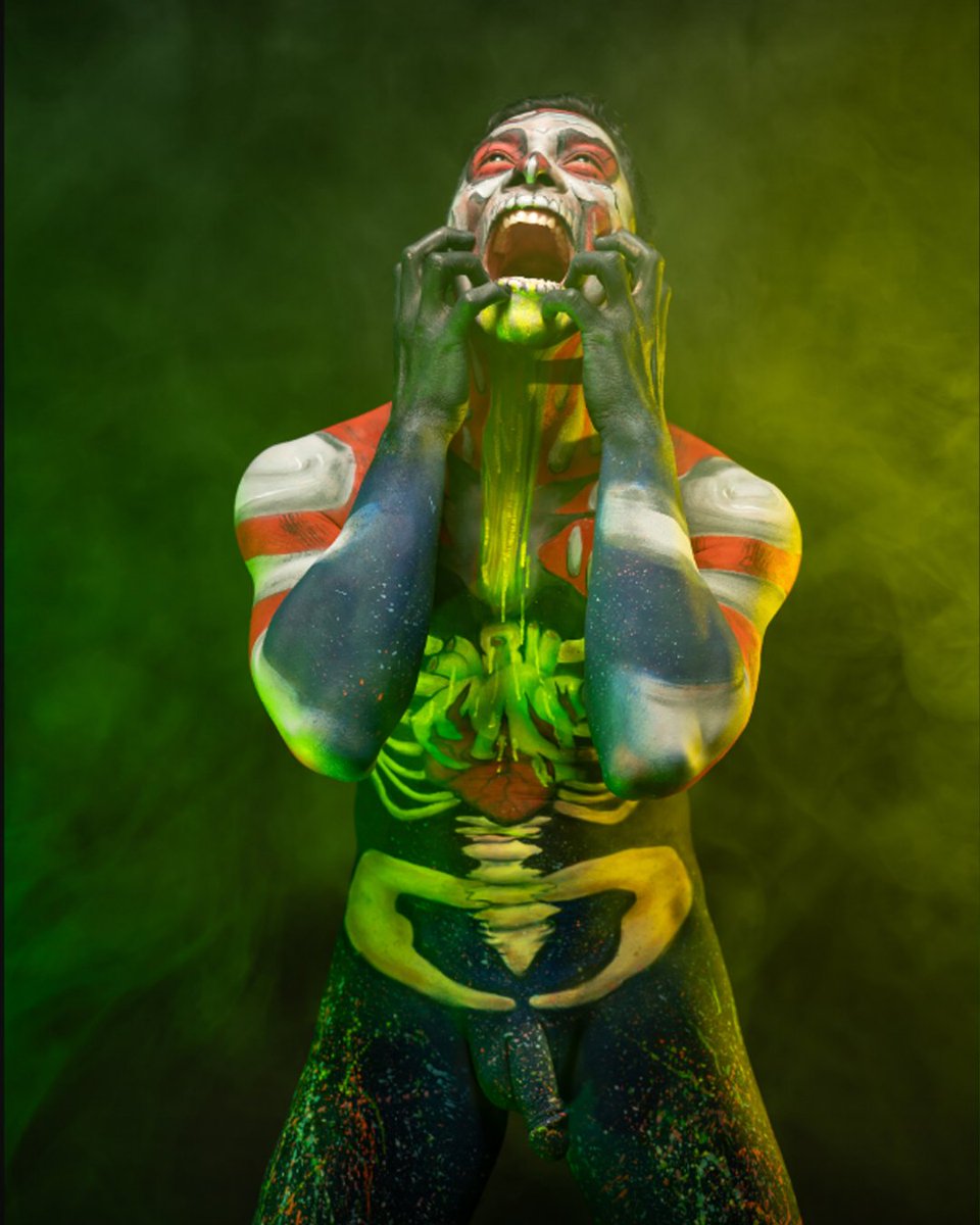 _Hector_Mtz's tweet photo. This photoshoot captured raw, real emotion.
 I was going through a difficult time, and every expression is 100% genuine.

Bodypaint by the amazing @AlisBarraganMua https://t.co/1BOLNKFy4o