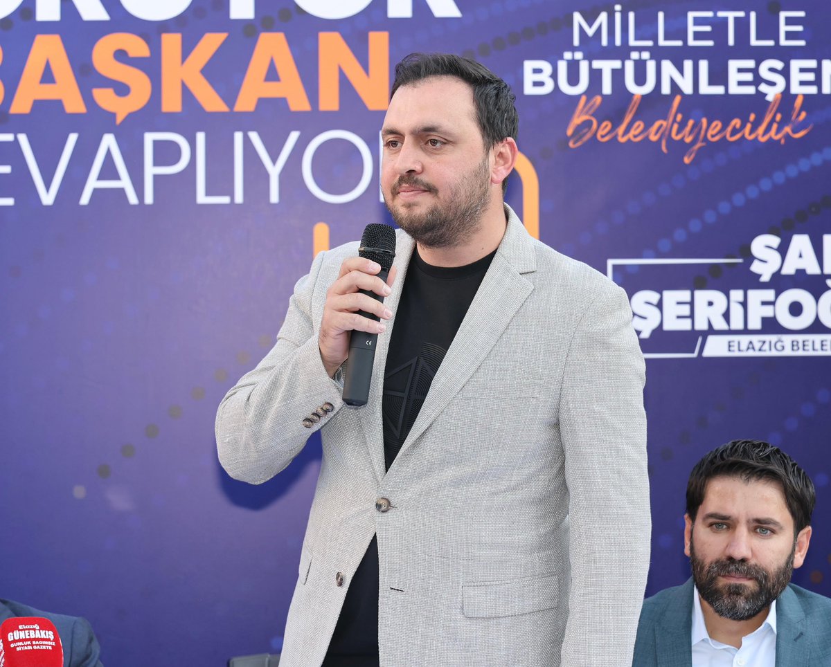 isselmanoglu23's tweet photo. Vatandaşlarımızla omuz omuza, aziz şehrimiz için çalışıyoruz.

Mahalle buluşmalarımızda hemşehrilerimizle bir araya geliyor, talep ve önerileri dinleyerek çözüm odaklı değerlendirmelerde bulunuyoruz.

AK kadrolarımızla, Cumhurbaşkanımız Sayın Recep Tayyip Erdoğan’ın Türkiye Yüzyılı vizyonu doğrultusunda Elazığ’ımıza değer katmaya devam ediyoruz.

📍Olgunlar Mahallesi

@Akparti 
@abuyukgumus