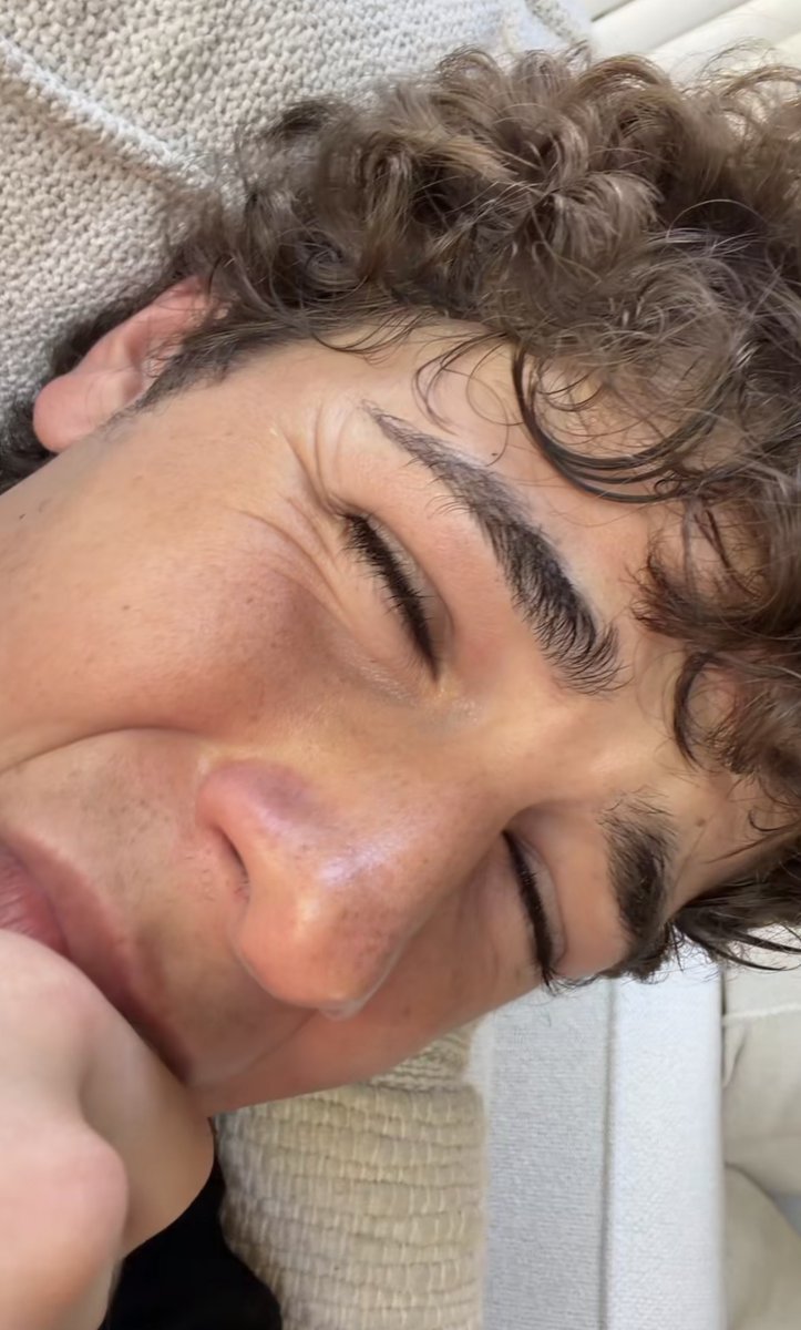 CujoJolene7054's tweet photo. Dane is porn face gold fuckkk https://t.co/W8NTnCxvOD