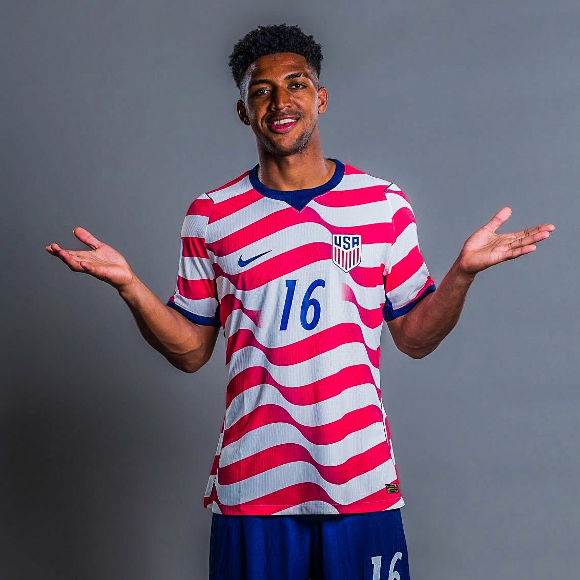 eurofootcom's tweet photo. 🇺🇸💎 USA defender Alex Freeman (21) at the 2026 World Cup... ✨ 

• 🅰️ vs Paraguay
• ⚽️ vs Australia

What a BRILLIANT tournament he's having! 👏 

He plays for Villarreal at club level. 🇪🇸🟡 https://t.co/HpoZhfWlRN