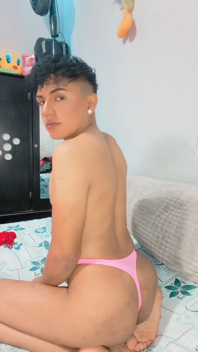 TwinkTaft's tweet photo. Bonita tarde bebes RT plis❤️😍🤤 https://t.co/H1HB5rfElI