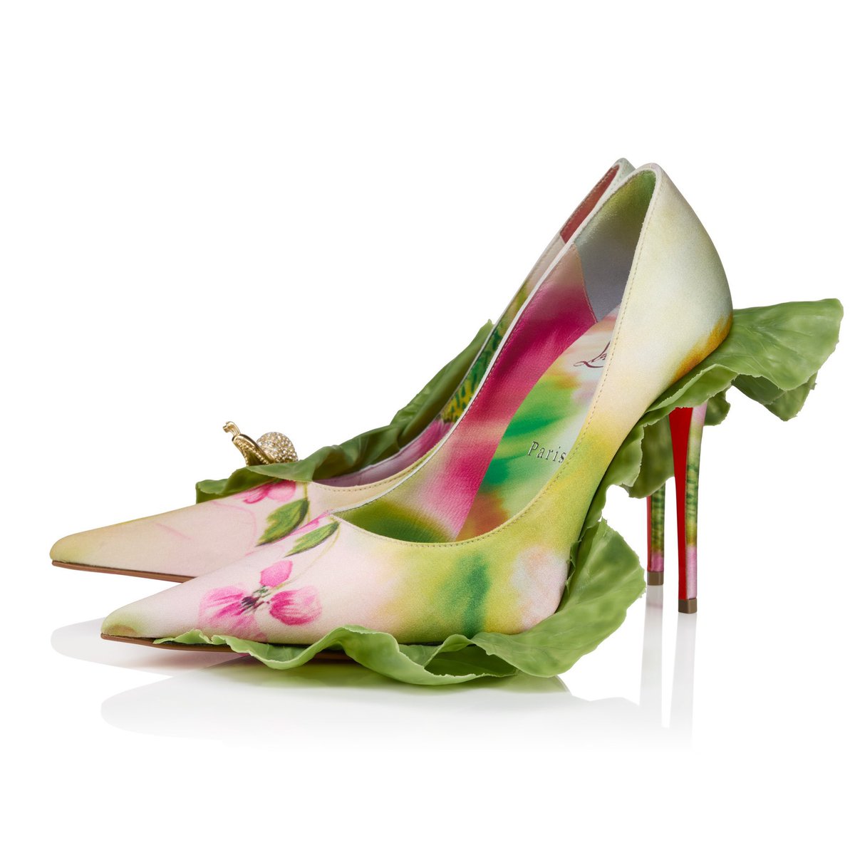 pYSLrada's tweet photo. banana peel heels!!! https://t.co/yVblcluzIv