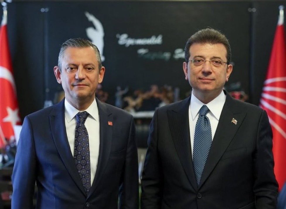 avkapanan5's tweet photo. Dünya tarihinde canlı yayına çıkmamalarına rağmen oyları en az %5 artan tek ekip! https://t.co/9Vq9bBU2tR