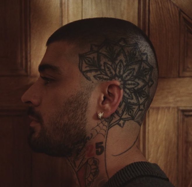 alehazjmvibez's tweet photo. ladies &amp; gentlemen, the most beautiful side profile and eyelashes you’ll ever see https://t.co/Gg5Z5rxR9U