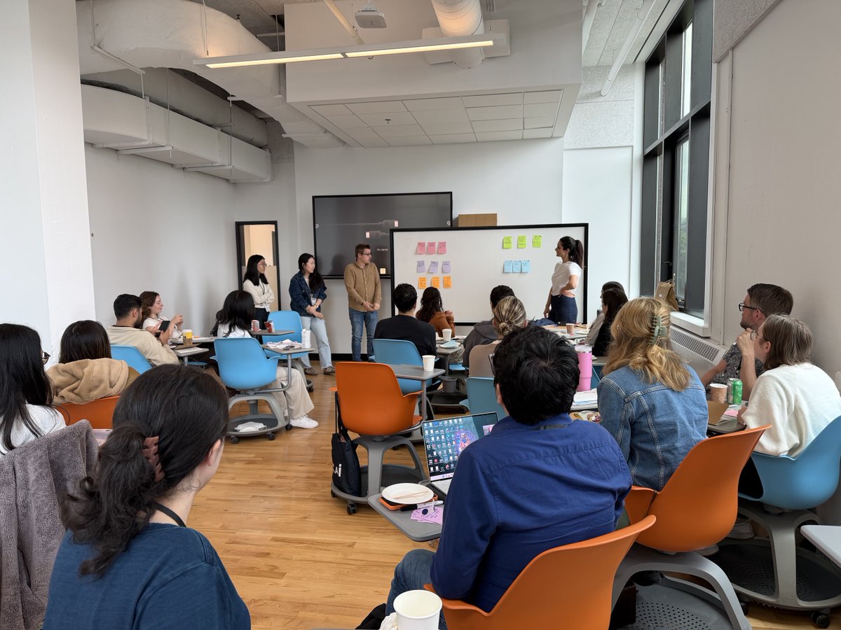 CCRM_ca's tweet photo. #SummerbyDesign has ended after an incredible 5 days of learning, discovery & connection. Participants heard from experts in commercializing #regenmed & gained valuable insights into future careers. A huge thanks to all involved & to @MbD_UofT for hosting another great program. https://t.co/Y19xRqkDm7
