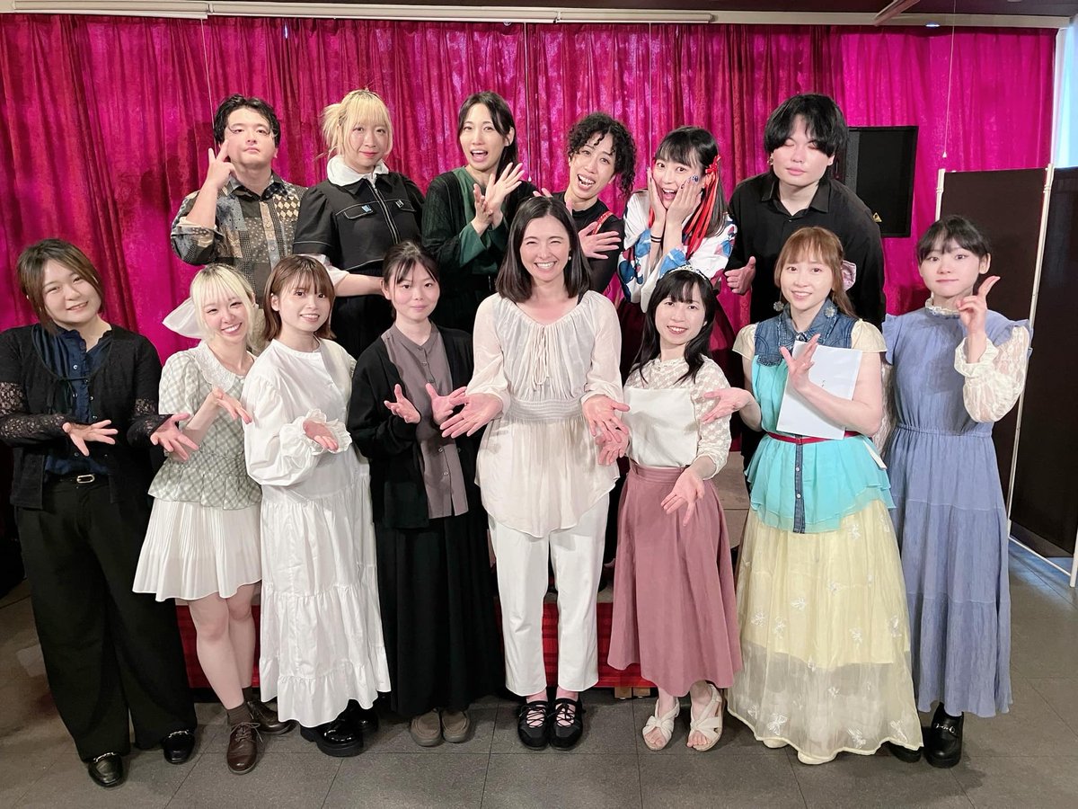 azuuu28saaaa's tweet photo. #ナナシガタリ　#ふぁにらぼ
初日無事に終わりました！！！
本当に皆様ありがとうございました🙇‍♀️✨
ステキなご感想たくさん✨嬉しい✨
心のエナジードリンクやぁぁ🍺
明日がんばれる🔥

本日ゲストの秋谷さまと…❤️
ありがとうございました🙇‍♀️ https://t.co/R6HX7g4OW8