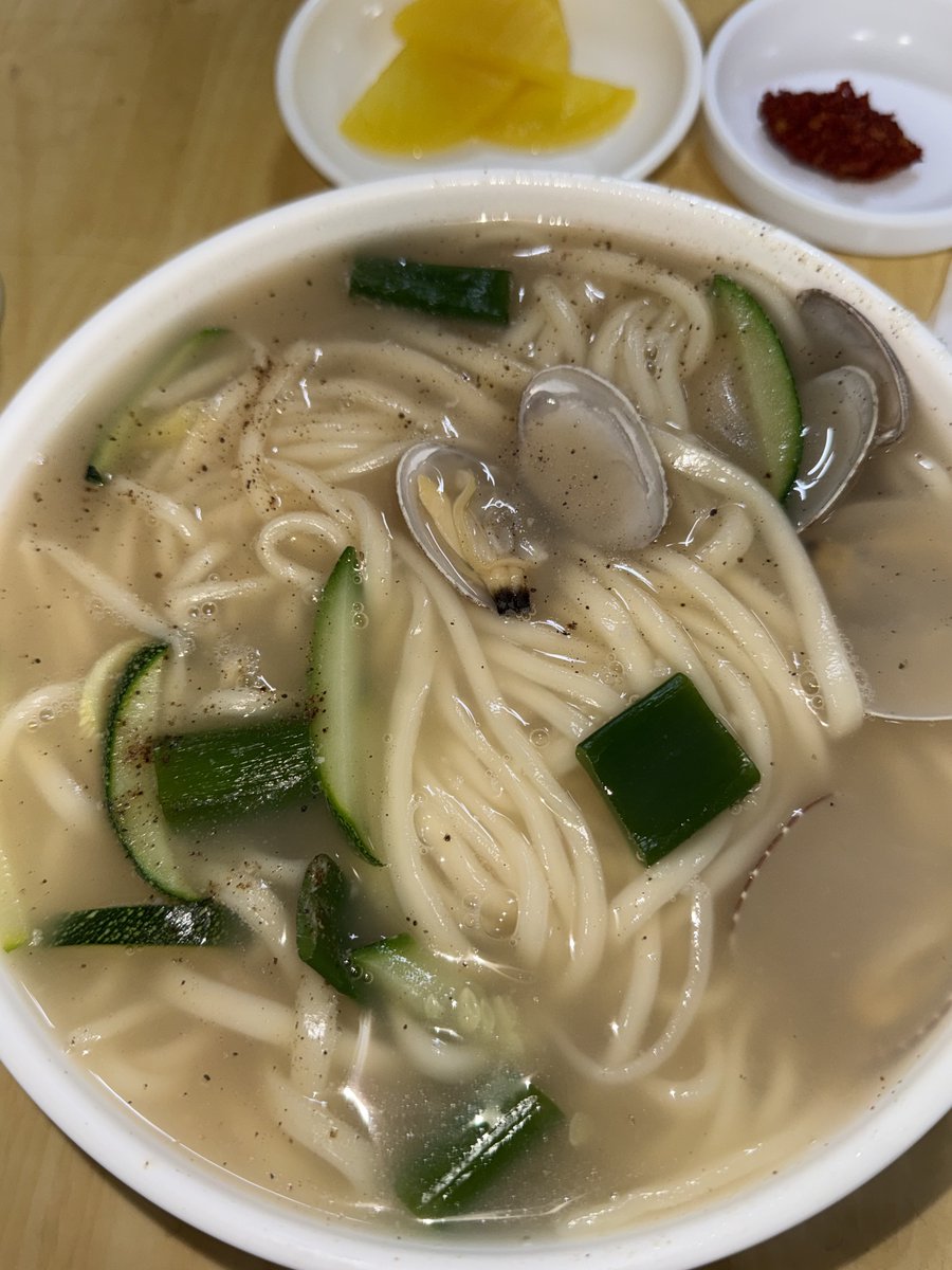 hyptz_'s tweet photo. 대전 왔다 감~~~
야르랑이(야르한말랑이)와함께 https://t.co/b0FOYz90cg