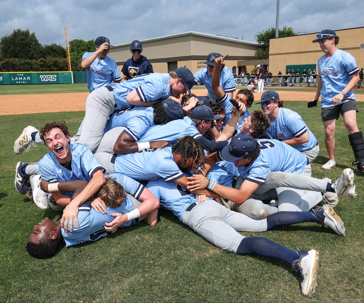 Prestonwood_BSB's tweet photo. ๐ค๐ฃ๐ ๐ข๐ค๐ฃ๐ฉ๐ ๐๐๐ค ๐ฉ๐ค๐๐๐ฎโฆ
Legendary forever!
#BringItIn | #TheBestPlayAtPrestonwood https://t.co/BWKvKNdU9z