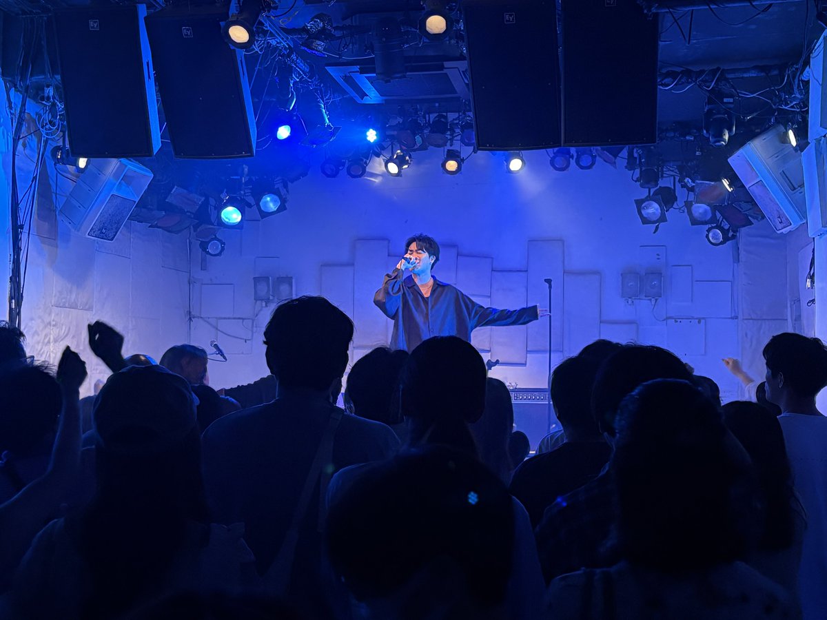 araki_staff's tweet photo. 💐Thank you💐

6/19📍下北沢MOSAiC

パクユナpresents. 
『 余白が灯る夜｡  』

setlist.
1. 青空ヒーロー
2. 愛虜
3. 拙い愛を君だけに
4. 拝啓録 (新曲)

拝啓録、ライブ初披露！
ご来場ありがとうございました🙌🏻

✅ NEXT ▶︎ 6/21 路上ライブ📍新宿
▶︎ 6/23📍新宿カブキhall ※フリーライブ https://t.co/XjisT1y5eY