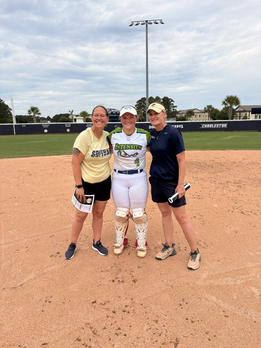 macksoftball4's tweet photo. Thank you to the @CSUBucsSoftball for hosting a great camp this past Tuesday. I had a great time and learned so much. I can’t wait for the next camp! https://t.co/i7qFqkGxMK