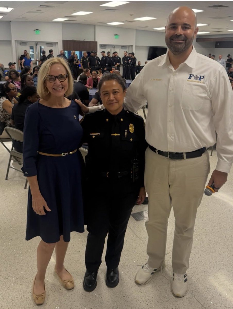 miamifop's tweet photo. The Miami FOP was honored to welcome Mayor Eileen Higgins to our meeting. This marked a historic first for our Lodge, the first time a sitting City of Miami Mayor has attended an FOP meeting. We appreciate Mayor Higgins taking the time to listen directly to our members. https://t.co/4Zy8VsOho9