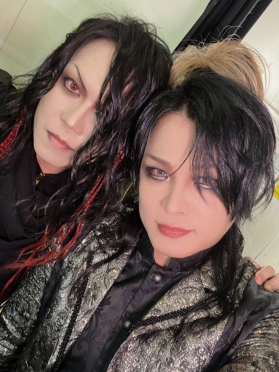 MASASHI_Pi_suke's tweet photo. 本日はFatümのサポートで「Independent Days 2026」初台DOORSでした。

第2回目Fatümライブも楽しみました🤘
イベントという形でしたがバンドとして少し進化したのではないでしょうか？🤔

本日の首謀者？主催者？のDuelJewelの祐弥くんとはめっちゃ久々に会えて嬉しすぎた😏 https://t.co/ieabV5rVZV