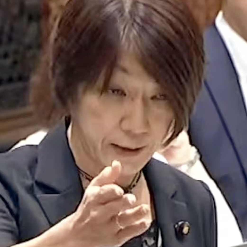 ou_tou_bai_'s tweet photo. 日教組の組織率は1割台まで落ち込んでいる。新卒教員の加入率はもっと低い。遅からず消滅する団体だが今まで日本に与えてきた傷は決して小さくない。北朝鮮との連帯。自衛隊への憎悪。皇室、日の丸、君が代の否定。一日も早く教育現場から排除しなくてはならない害悪だ。 https://t.co/WJwWfPaLMN