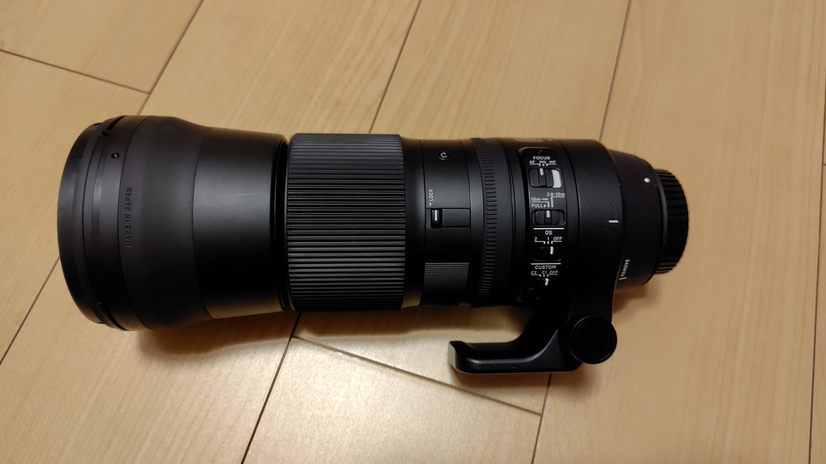 junsan6800's tweet photo. 迎え入れる準備が出来ないうちに届いてしまった😅
いつもレンタルしてるレンズの廉価版でひと回り小さいのは解ってて買ったけど実物を見るとなんか……🤔
けど中古品で目立った傷やレンズ内に曇りとか無くて良品で良かった😊 https://t.co/5o8aEtvomE