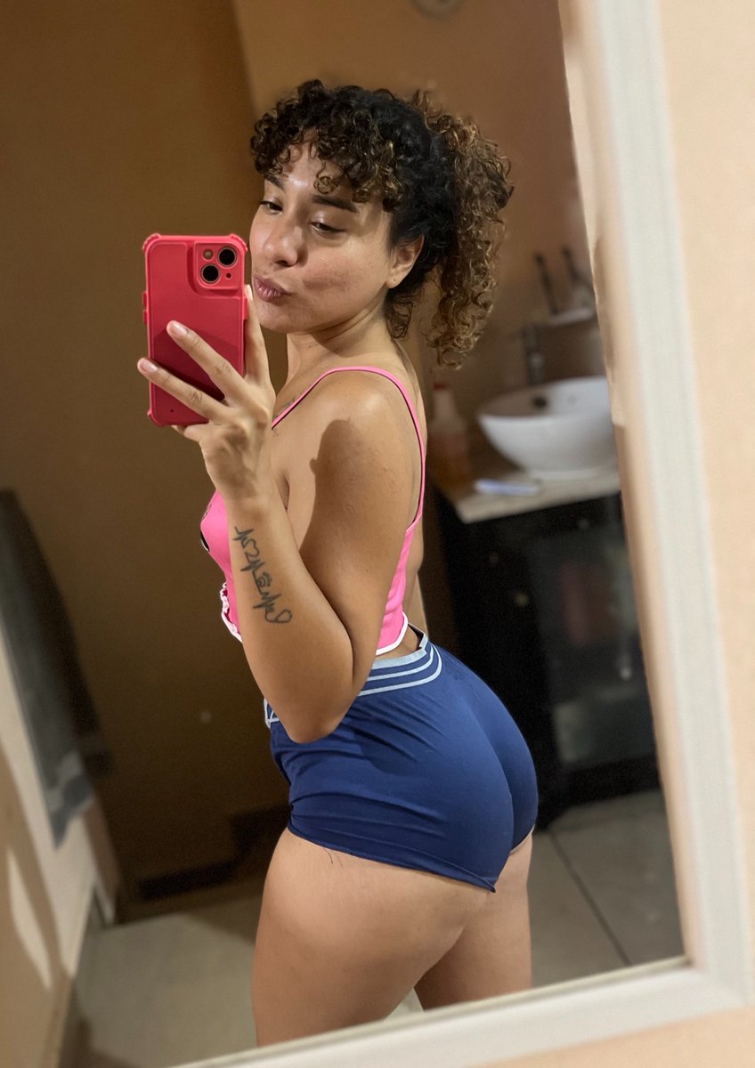MissBellaX09's tweet photo. Buenoooooooooa Dias ☺️🫰

Viernes de edecaneada✨ si me ven en la noche me saludan 😘 https://t.co/5YHRPN9q4N