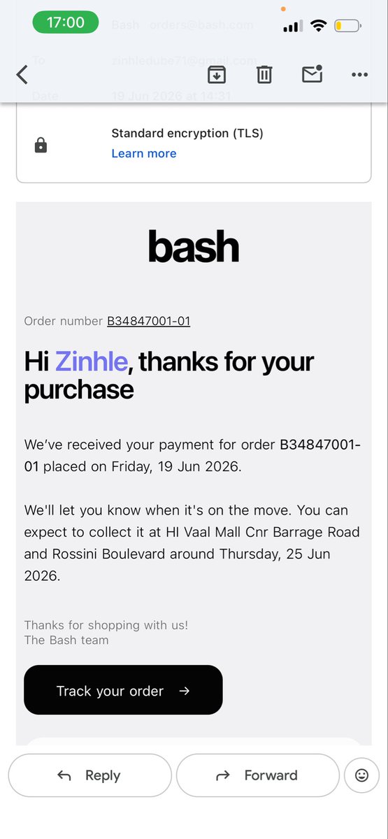 ZintleDube2's tweet photo. @sportsceneSA what’s going on ?I did not order anything . https://t.co/WWRE7XpZKn