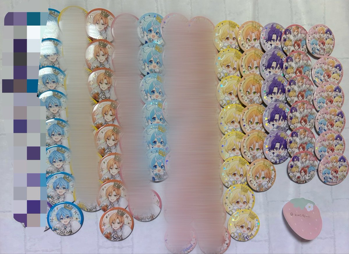 zucq__'s tweet photo. すとぷり 10周年 缶バッジ 交換

求 ❤️くん(等身)
譲 画像のもの、❤️くん(デフォ)×10⬆️あります

愛知にて1日目手渡しor郵送
#すとぷりグッズ交換 https://t.co/ZECFKep6Wf