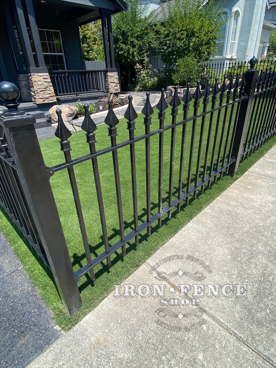 IronFenceShop's tweet photo. A great fence shouldn't distract from your home’s architecture, it should complement it. Our flat-top aluminum profiles provide a sleek, minimalist frame for modern properties, defining your boundaries without blocking your landscaping. https://t.co/EIKUZbQ1Iv
