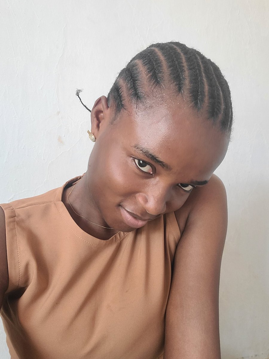 Oluwakemi 🌸💫 tweet media