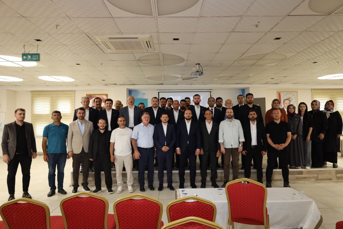 zaferkaramagara's tweet photo. 📍Kayseri

TÜGVA Yahyalı 2. İlçe Olağan Genel Kurulumuzu tamamladık. 

Bizler; mukaddesatına bağlı, medeniyet şuuruna sahip bir neslin yetişmesi adına bu yola baş koyduk.

Bugüne kadar Yahyalı’da bu sancağı gururla taşıyan ve güven tazeleyerek görevine devam eden İlçe Temsilcimiz ve yeni yönetimine muvaffakiyetler diliyorum.