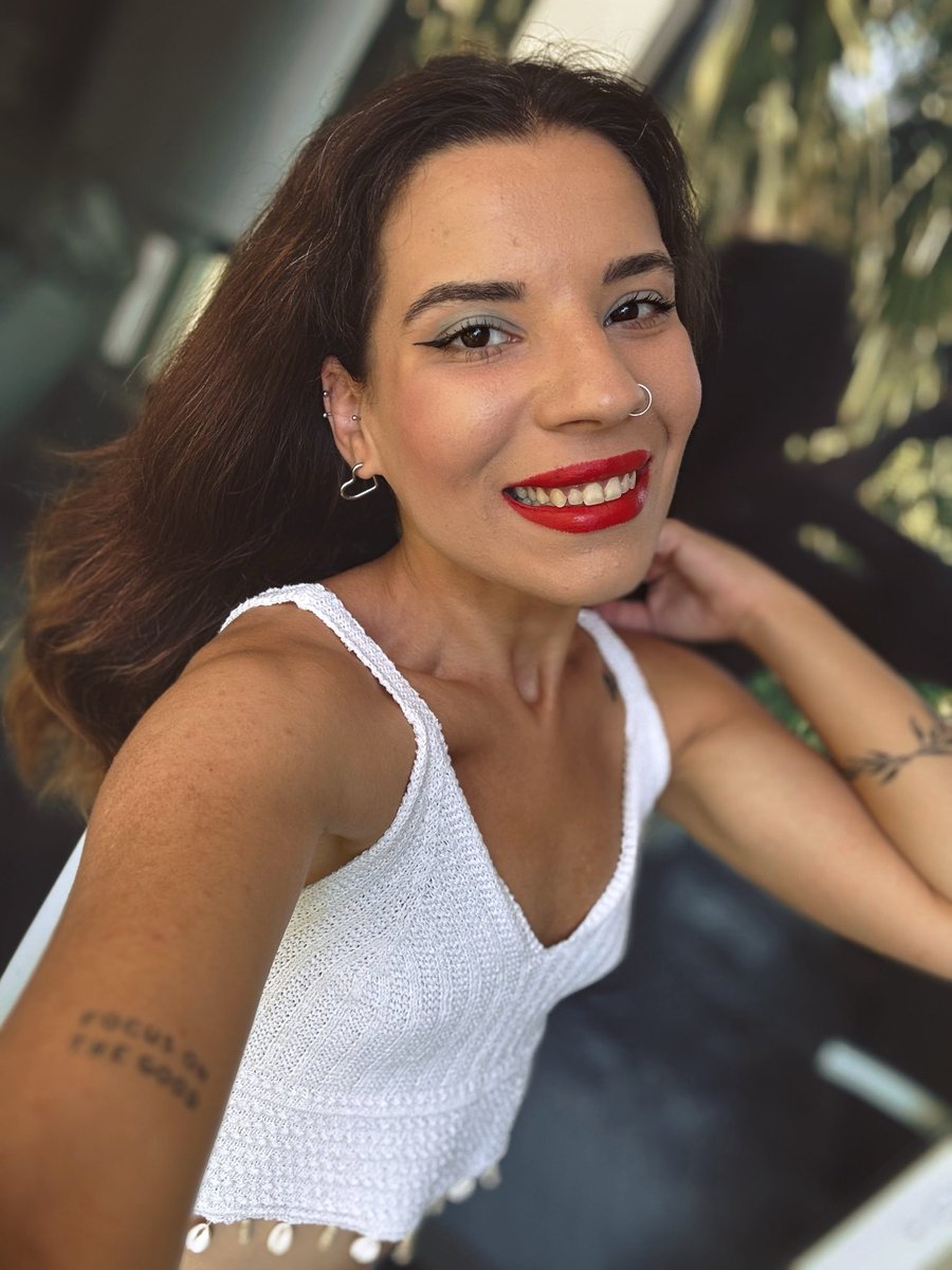nilepras's tweet photo. 💄 https://t.co/ouwDJiy4lL