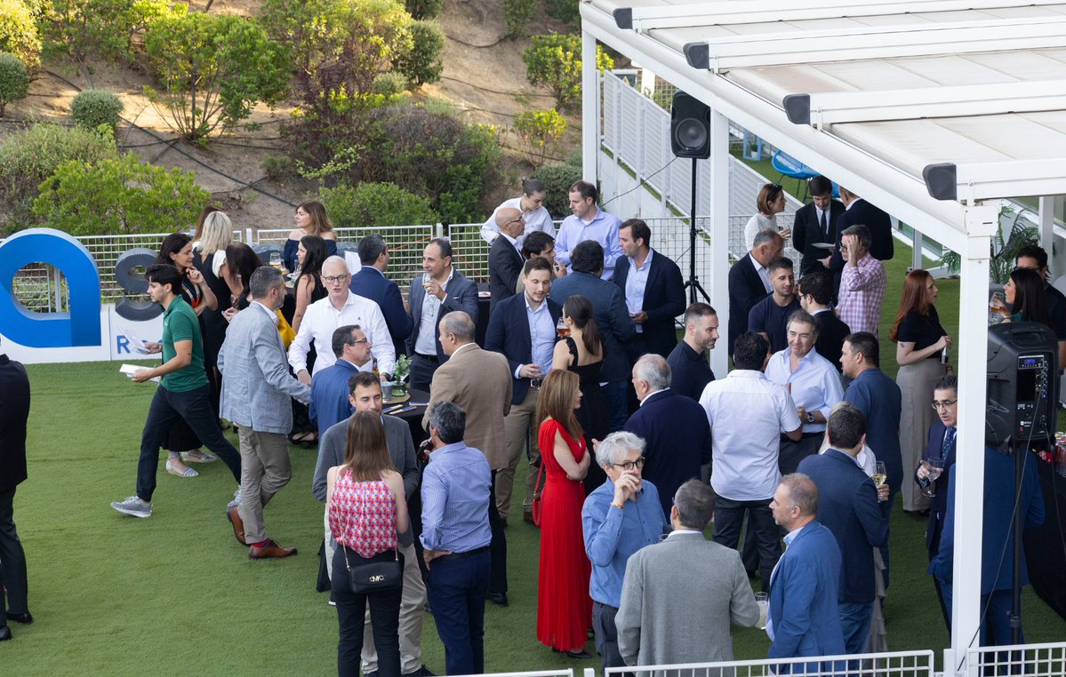 aotec_es's tweet photo. 🙌 Asteo Red Neutra celebra su quinto aniversario

Enhorabuena a todo el equipo de Asteo por el camino recorrido. Nos encanta ver cómo sigue creciendo el proyecto.

#AsteoRedNeutra #Telecomunicaciones #Conectividad #TransformacionDigital #RuralConnectivity https://t.co/8eNM4vVmnI