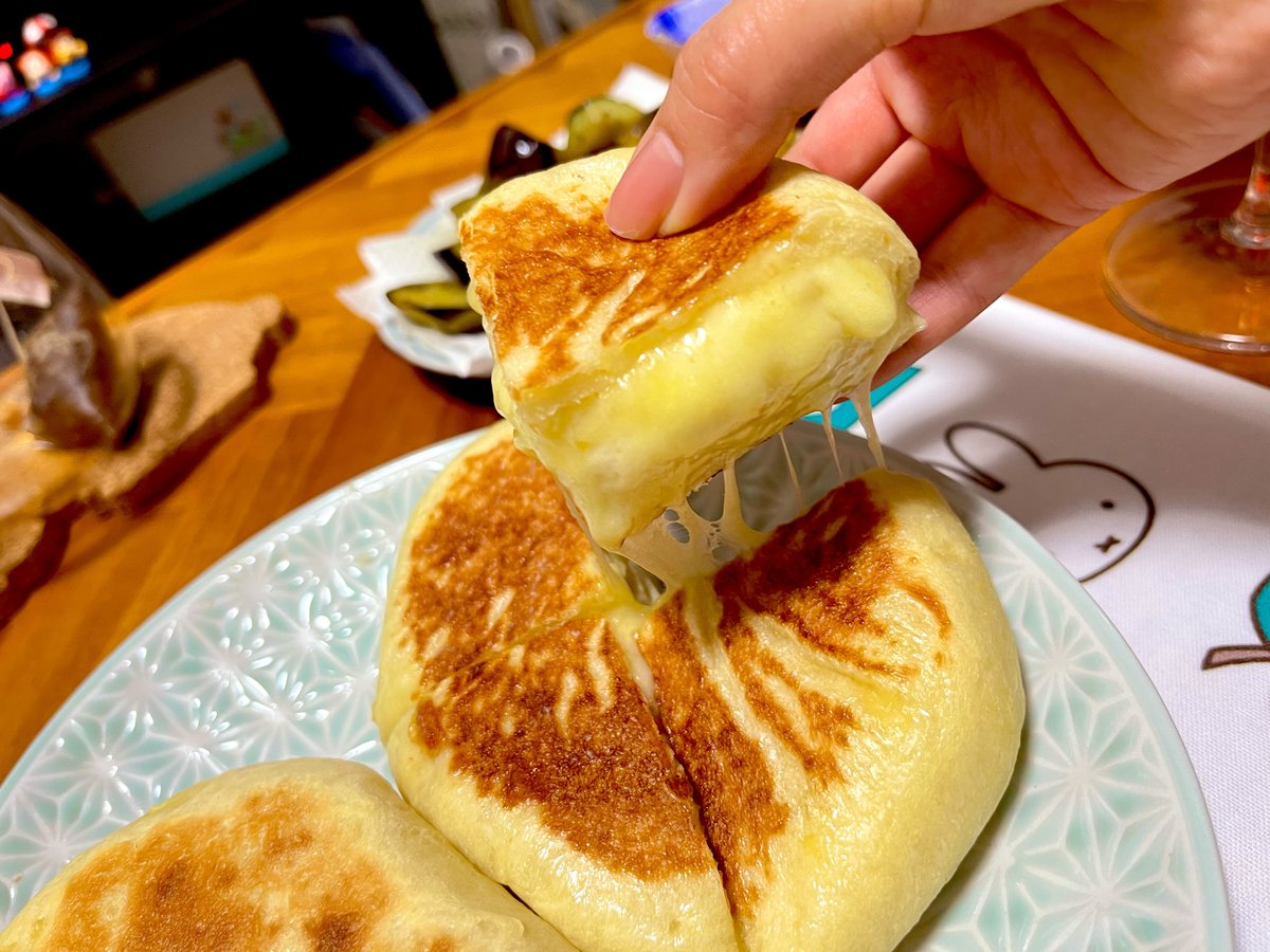 𝗰𝗵𝗲𝗲𝘀𝗲 𝗻𝗮𝗮𝗻作ったぜ🫓🧀