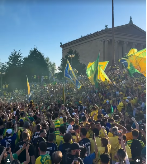 raulpassos's tweet photo. @realDonaldTrump Brazil invading the US, starting with Philadelphia. 😂 https://t.co/XMrRbQaLso