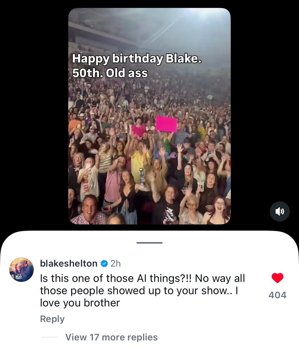 viclovesbg's tweet photo. Blake Shelton replied to Luke Bryan’s live “Happy Birthday” sing-a-long to him during Luke’s concert!😆 These two are so funny! https://t.co/cDv9Z9r6sB