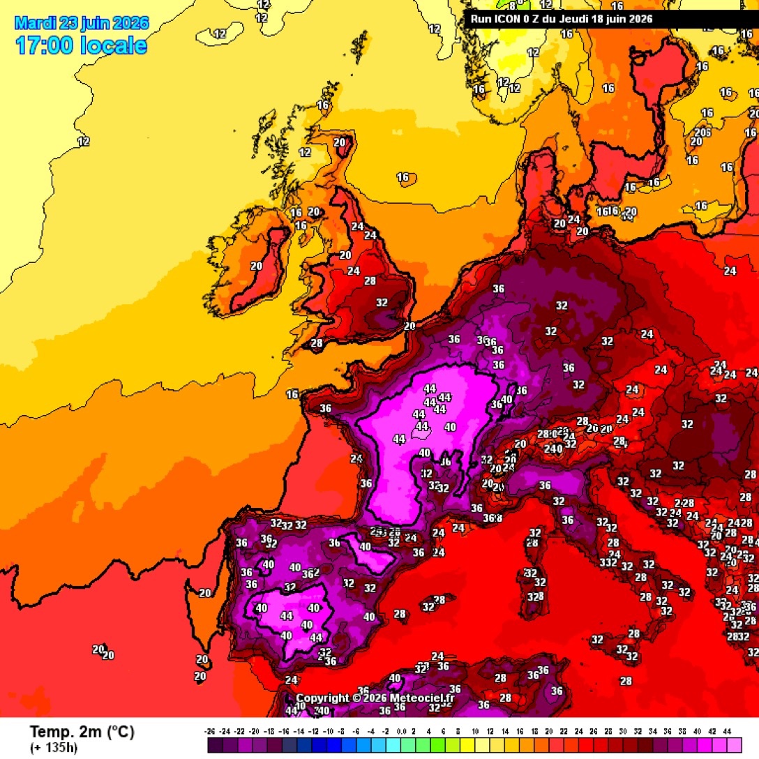 CerfiaFR's tweet photo. 🚨🇫🇷🥵 FLASH | La France pourrait connaître lundi et mardi ses journées les plus chaudes jamais enregistrées. Les 40°C devraient être dépassés sur une grande partie du pays. https://t.co/ejBDc3uww4