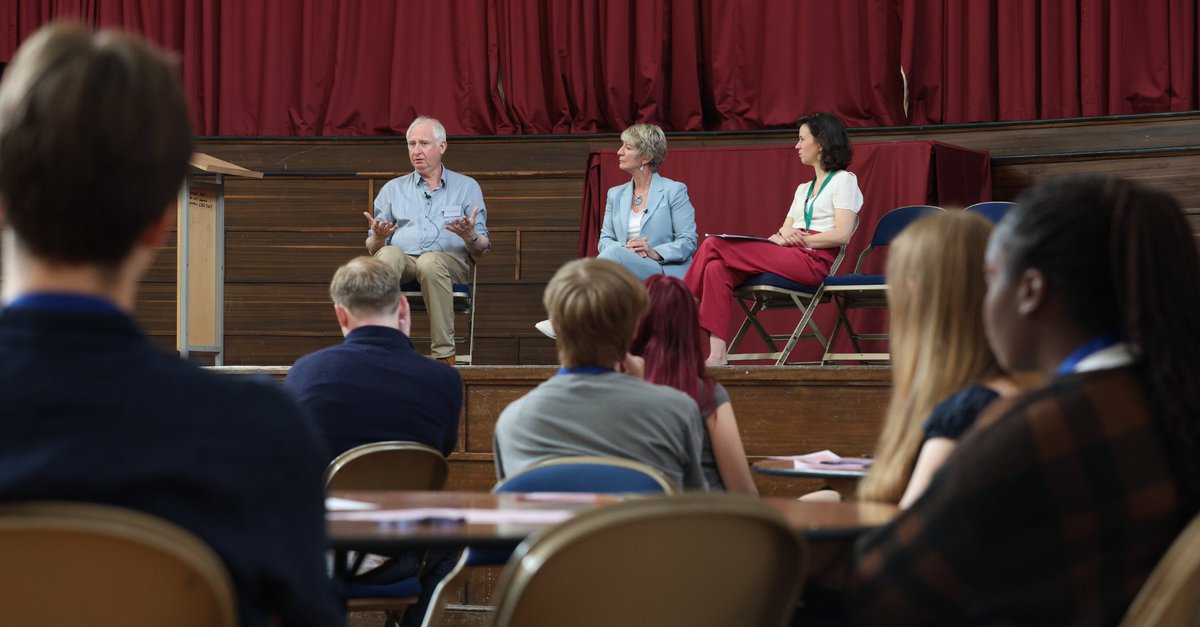 Cambridge_Uni's tweet photo. A pilot summit bringing Cambridge voices together 💬

Students from Cambridge University, @AngliaRuskin, @HillsRoadNews and @LR6FC attended the city’s first Cambridge Student Summit.

Students didn’t just take part: they designed the programme and led conversations among themselves and with city leaders, raising and debating the issues that matter most to young people and pushing for accessible opportunities as Cambridge grows.

A powerful space for students to connect across institutions, share ideas and build the skills for future community action and civic leadership.

Learn more about the summit 👇
https://t.co/1VLWuZGGR4