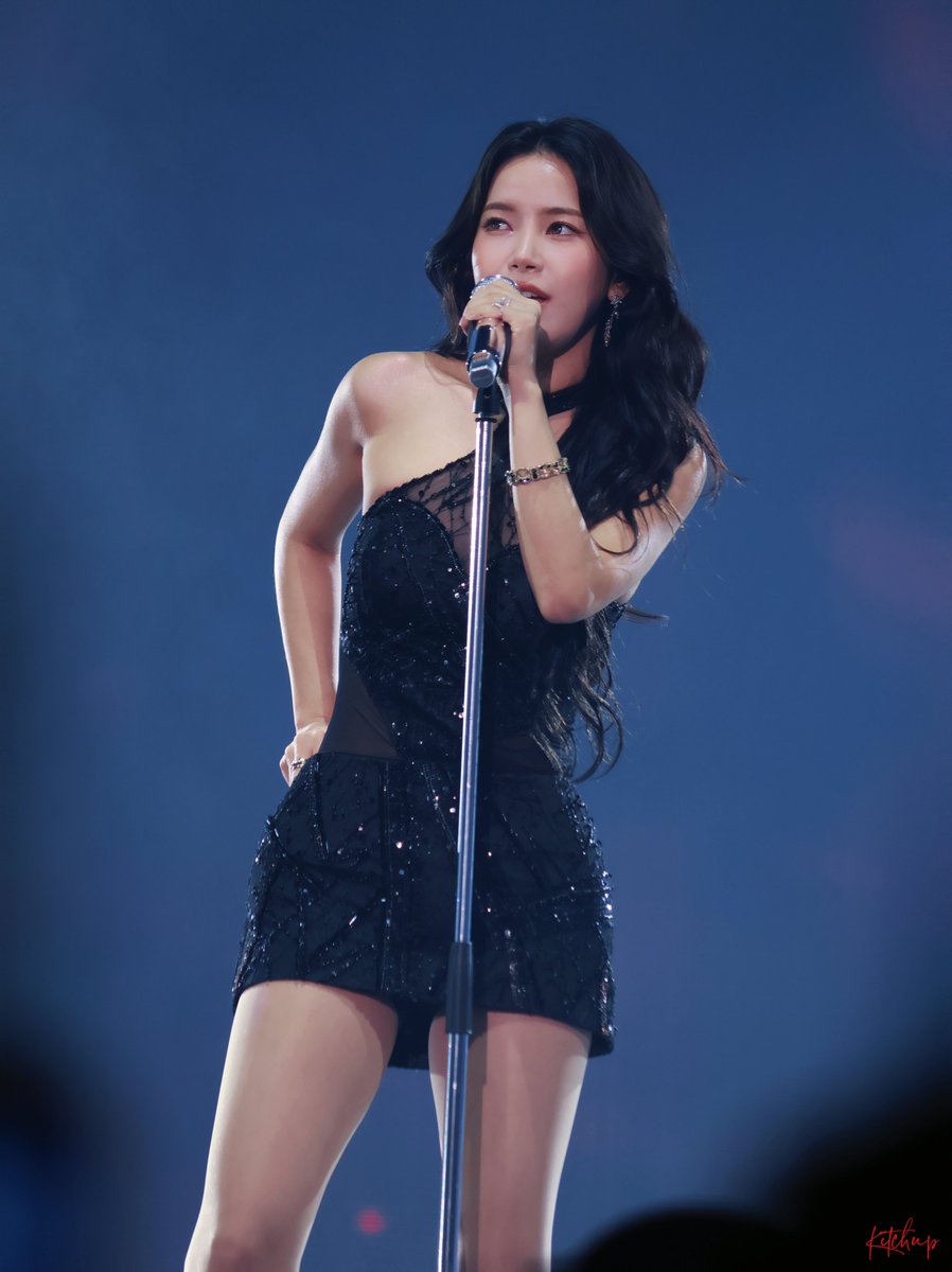KETCHUP_221's tweet photo. 260619 MAMAMOO [4WARD] Concert in Seoul Day 1
🦷😌❤️

#마마무 #MAMAMOO
#솔라 #SOLAR
#용용하면죽겠지 #yongyongdie https://t.co/vfJhGpba82