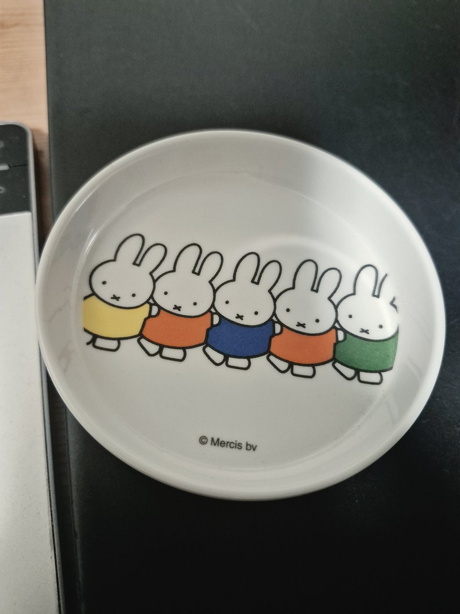 「お皿の絵がくぴぽさんっぽいと思ったので」|加藤カトヲより愛をこめてのイラスト