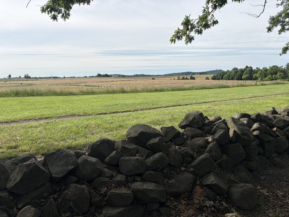 missbecraft's tweet photo. Walking the grounds of Gettysburg reminded us that history isn’t just found in textbooks—it’s experienced. Grateful for the opportunity to learn where the past unfolded so we can bring those stories back to our students with deeper understanding. @KEDCGrants @Promise_Leaders https://t.co/hZVCrkcrgo