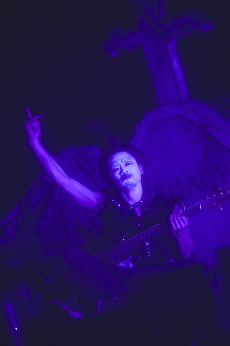 chan_nika116's tweet photo. ずとまよゾンクラツアーのライブ写真🧟
インスタにも追々もう少し載せるっす🦀
#ずとまよ
#ゾンクラ https://t.co/0x6tHvNNb1