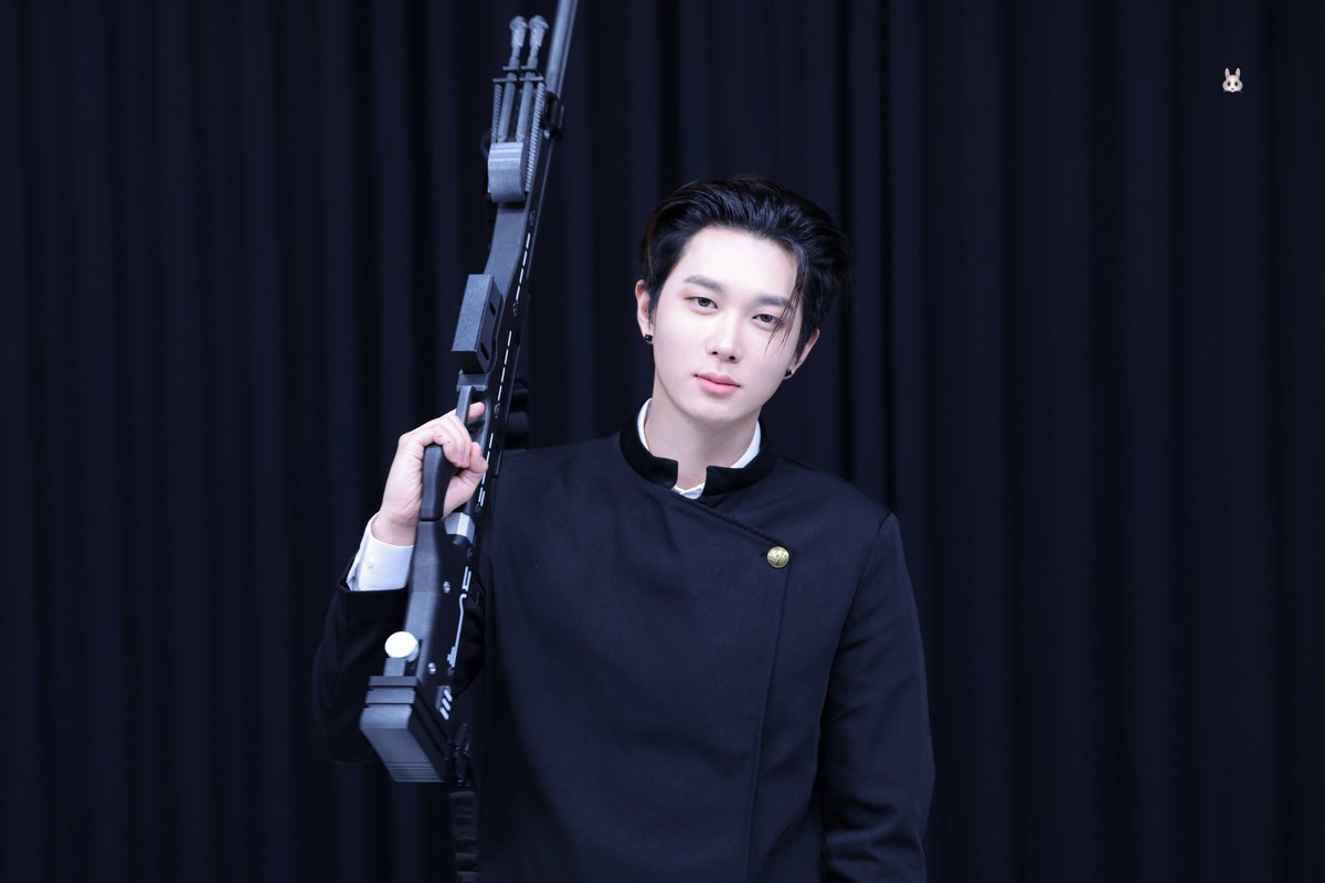 ctmhttt's tweet photo. 260619
 /\___/\
꒰   ˶• ༝ - ꒱
./づᡕᠵ᠊ᡃ ⸝່᠊᠆ᡁ᠊᠊°.~    < —̳͟͞͞🖤 +  —̳͟͞͞🖤         —̳͟͞͞💗 ˚

#P1Harmony #피원하모니 #P1H #테오 #THEO https://t.co/9ZKnrT1Rfr