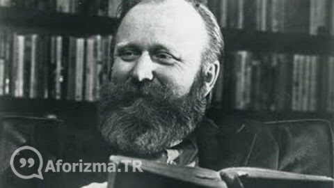 aforizmatr's tweet photo. Yürütme erki kimin elindeyse kanunlar daima onun yanındadır. Bu işin ahlakla ya da hukuki ayrıntılarla pek ilgisi yoktur. Tüm mesele şudur: Güç kimde?

Dune / Frank Herbert https://t.co/NJ6xFgvyNL