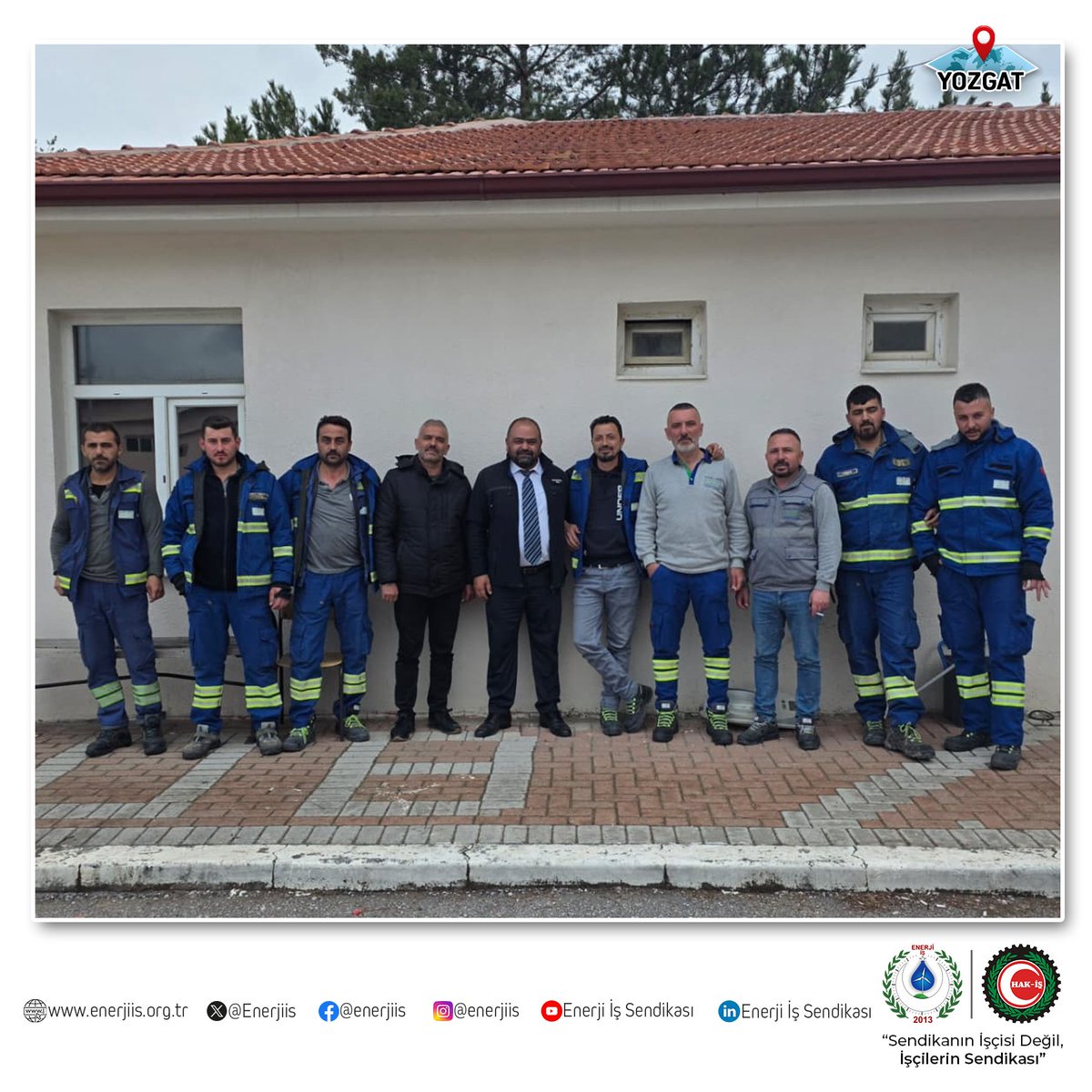 Enerjiis's tweet photo. Genel Başkan Yardımcımız Sn. İsmail İZGİ tarafından Çamlıbel Elektrik Dağıtım A.Ş. Yozgat Merkez Arıza biriminde görev yapan üyelerimiz ziyaret edilmiştir. Ziyarette sahada yürütülen çalışmalara ilişkin konular ele alınmış, üyelerimizin görüş ve talepleri dinlenerek değerlendirmelerde bulunulmuştur.

İlgileri için değerli üyelerimize teşekkür eder, çalışmalarında başarılar ve kolaylıklar dileriz.

@cedaskurumsal

#enerjiiş #enerjiişsendikası #çedaş #çamlıbelelektrik #yozgat