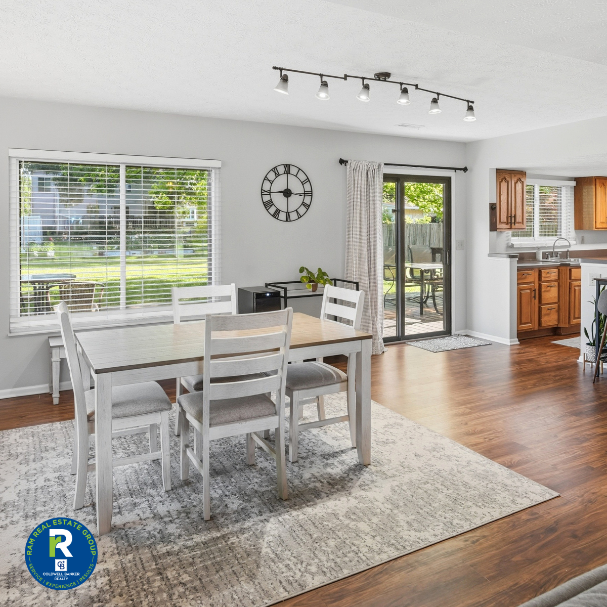 RakeshRamGroup's tweet photo. So many reasons to 💙 our NEW LISTING.
Our TOP 3: Easy-living open floor plan. Beautiful yard and outdoor living spaces. Unbeatable location close to everywhere you want to be.
✨ Just Listed
📍 8014 Buckland Drive
🏡 Open House Sat. 6/20 at 10:30-12
https://t.co/5TFX1RMMyr https://t.co/x4dBmuzXHu